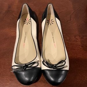 Flats- black and cream